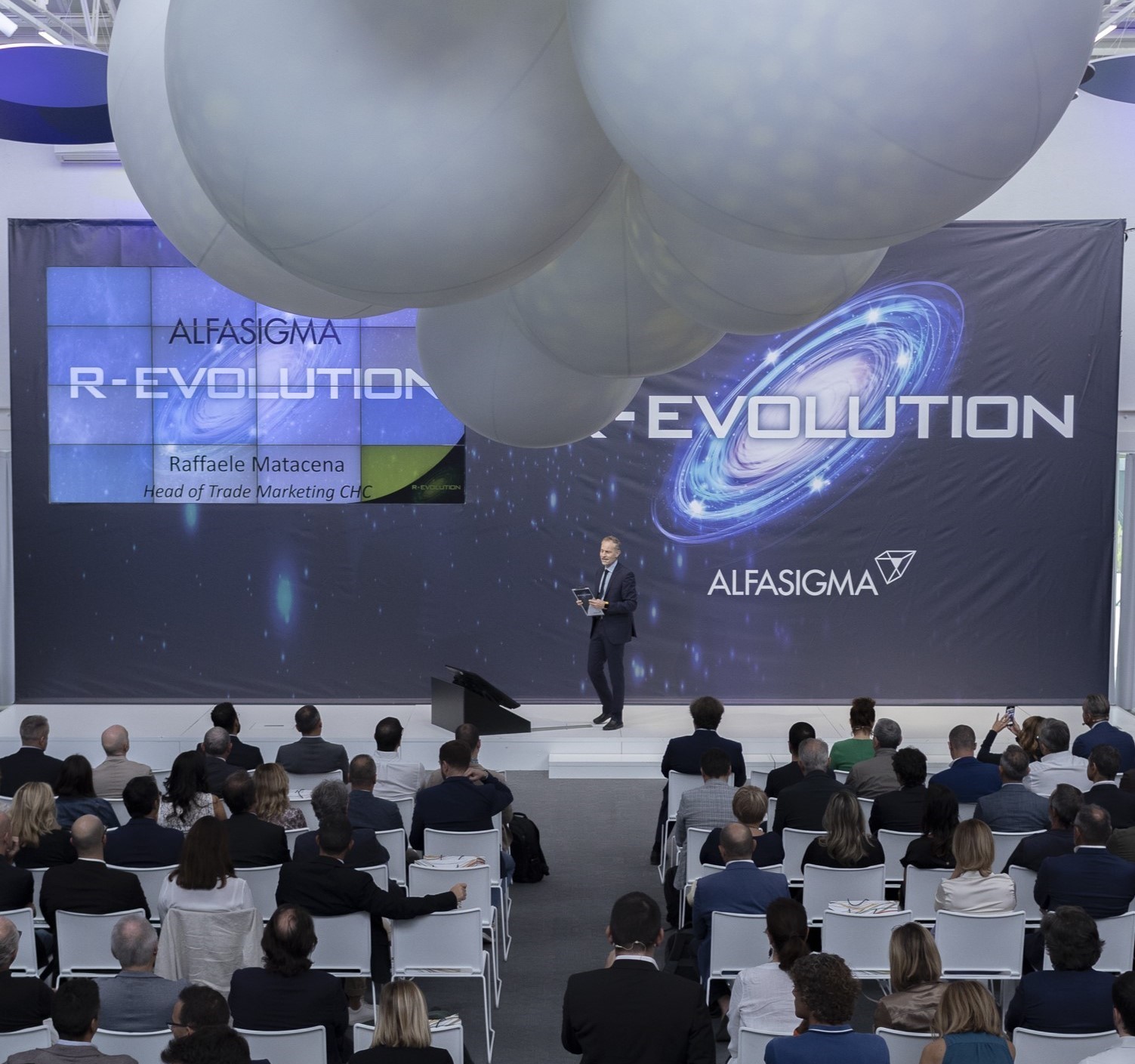 foto r-evolution