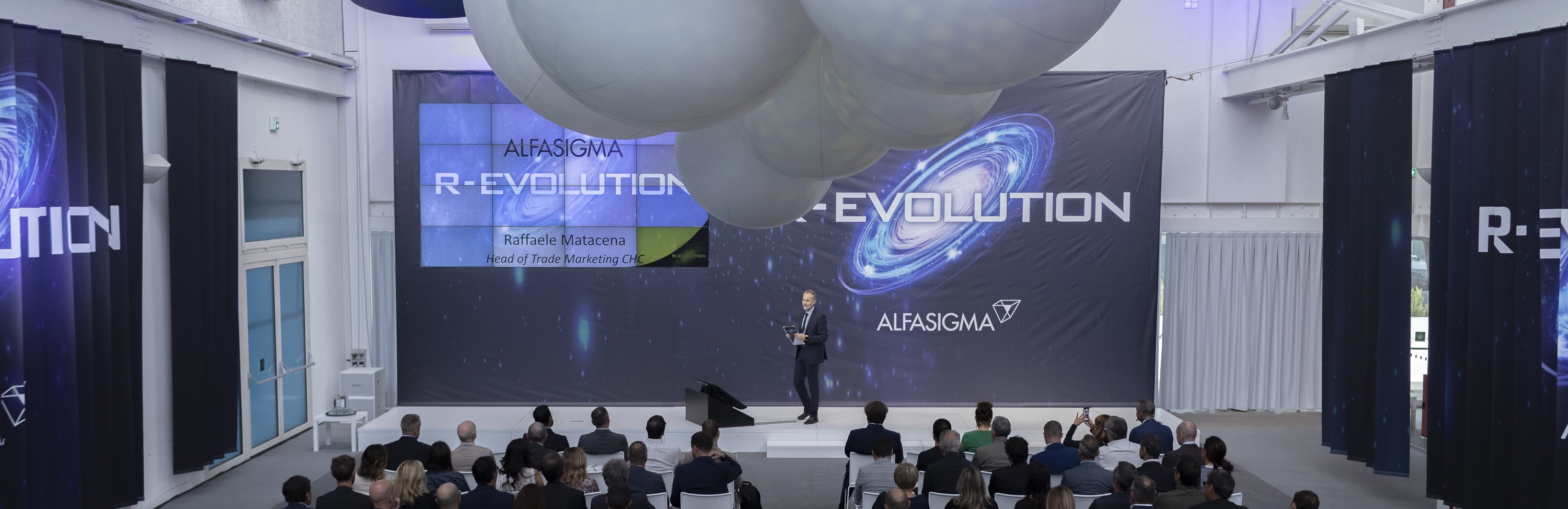 foto r-evolution